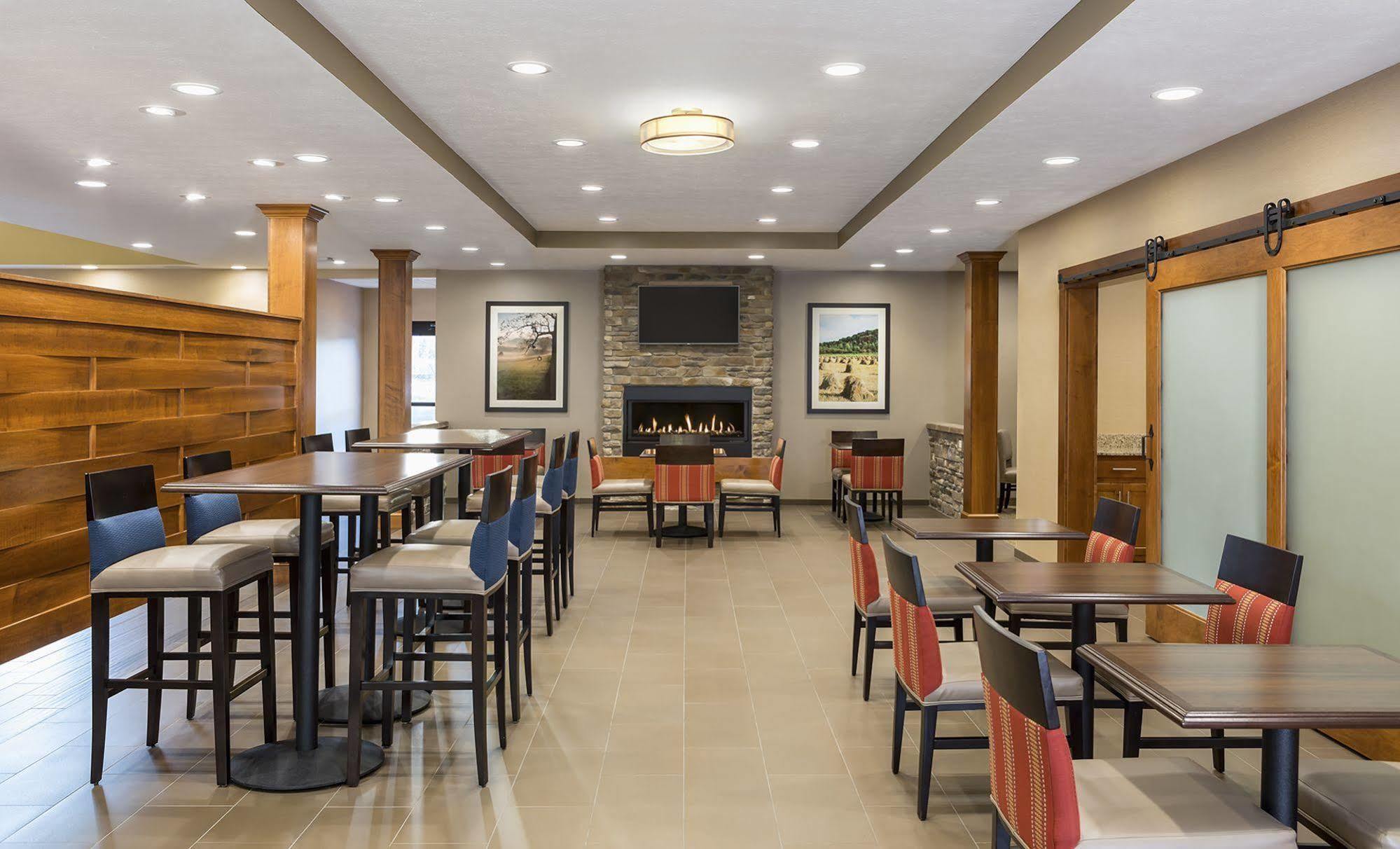 Comfort Suites Hartville-North Canton Uniontown Exterior foto